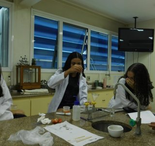 2024 - 1 Srie do Ensino Mdio - Laboratrio de Biologia 