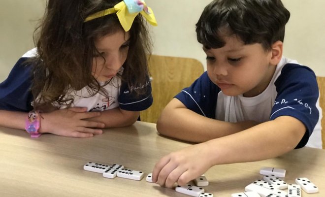 2019 - Jardim - Aprendendo a jogar domin