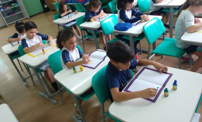 2019 - Simetria na Educao Infantil - Pr A e B